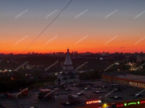 3-komnatnaya-ul-verhnepecherskaya-d-8 фото
