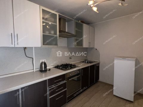 2-komnatnaya-ul-maksima-gorkogo-d-152a фото