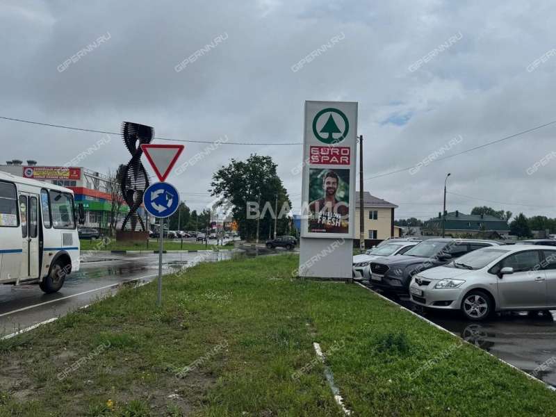 здание под торговую площадь на улице Ленина город Выкса