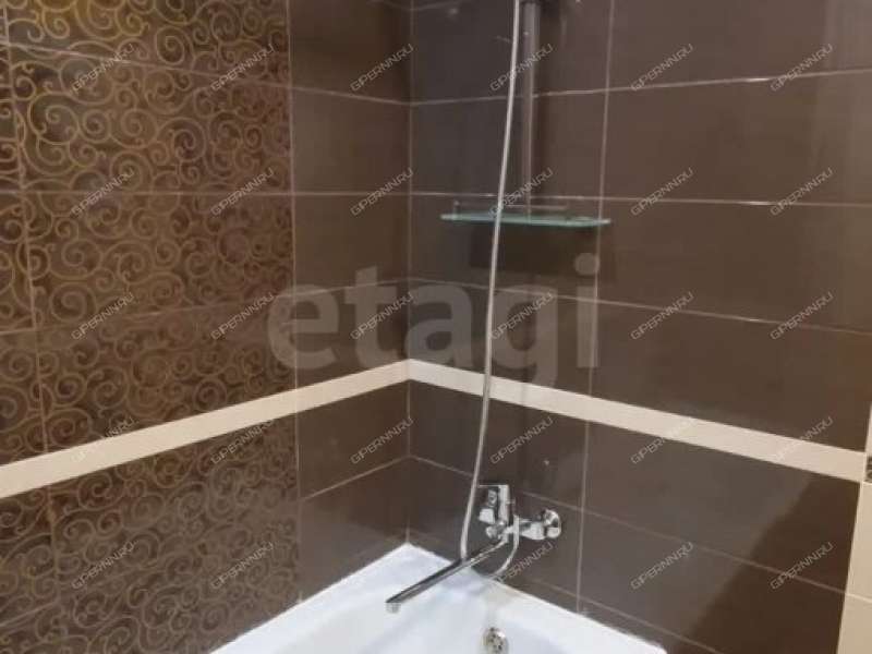 трёхкомнатная квартира на улице Академика Сахарова дом 111 к2