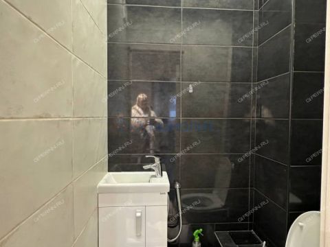 2-komnatnaya-ul-romantikov-d-6 фото