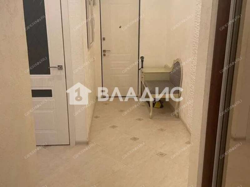 трёхкомнатная квартира на улице Голубева дом 8 к1