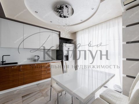 3-komnatnaya-ul-rodionova-d-192-k3 фото