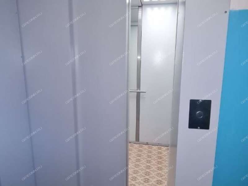 двухкомнатная квартира на улице Юлиуса Фучика дом 43