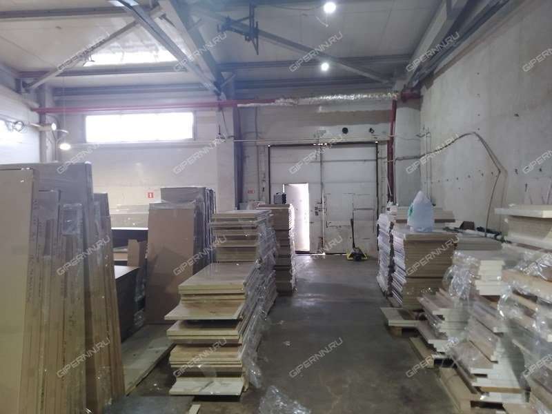 помещение под склад на улице Федосеенко