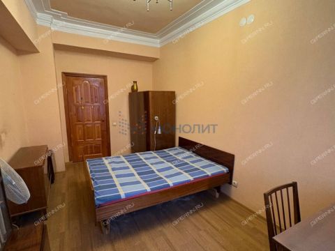 2-komnatnaya-ul-strazh-revolyucii-d-4 фото