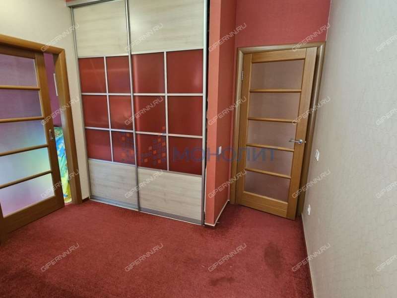 четырёхкомнатная квартира на улице Ванеева дом 25/88