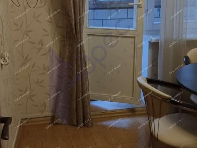 трёхкомнатная квартира на улице Родионова дом 193