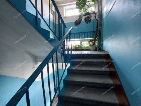 4-komnatnaya-ul-permyakova-d-4a фото