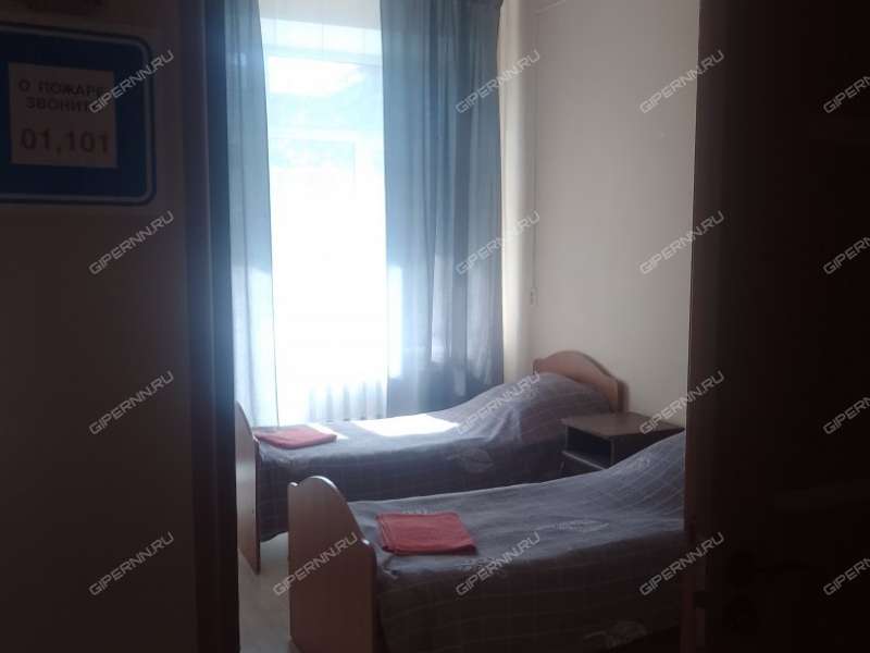 здание под недвижимость под гостиничный бизнес, недвижимость под медицинские учреждения на улице Свердлова город Балахна