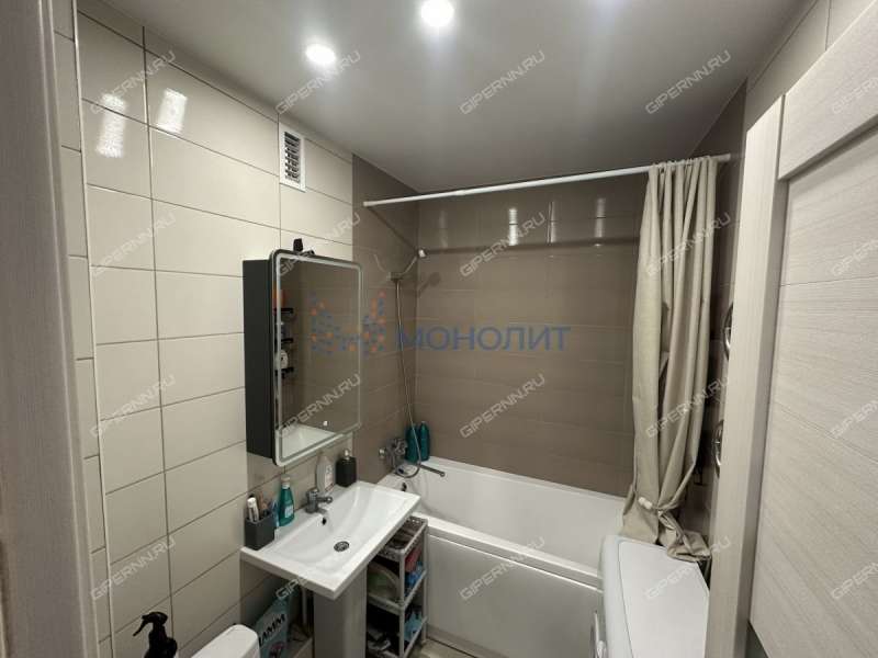 однокомнатная квартира на проспекте Героев Донбасса дом 8