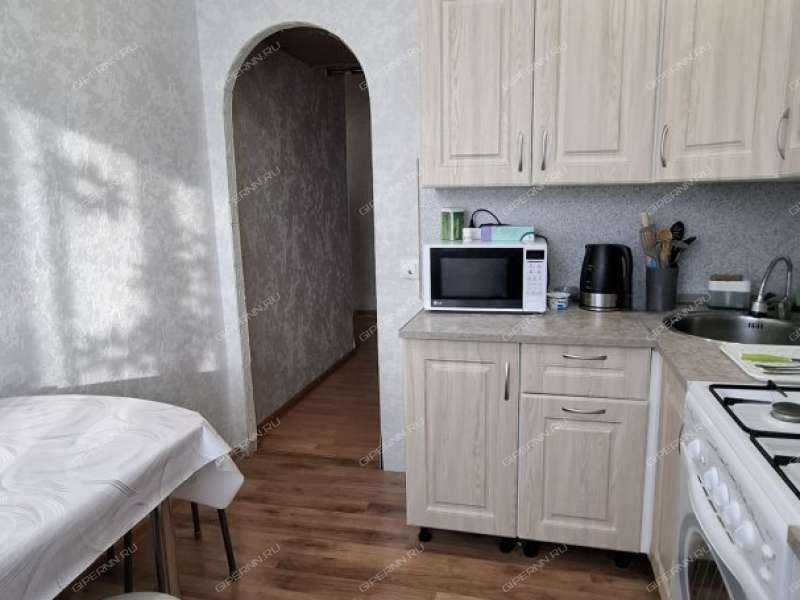 трёхкомнатная квартира на Школьной улице дом 50 посёлок Ждановский