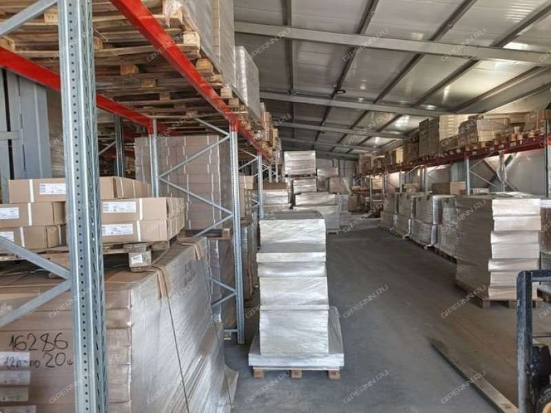 помещение под склад на Федосеенко ул.д.64