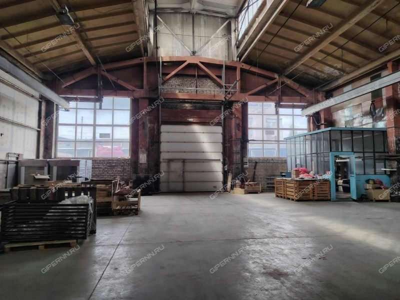 помещение под склад на Кузбасская ул, д.1