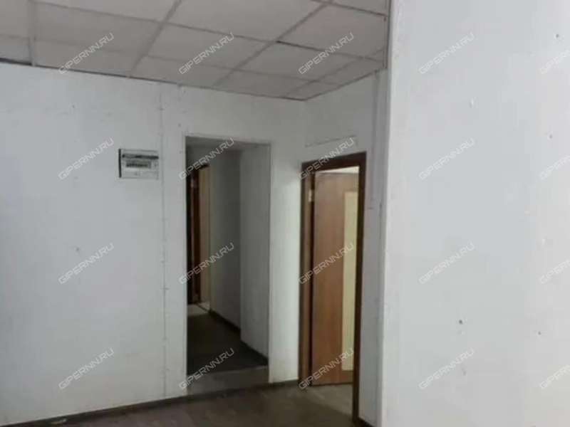 здание под склад, производственную площадь на Садовой улице рабочий посёлок Первое Мая