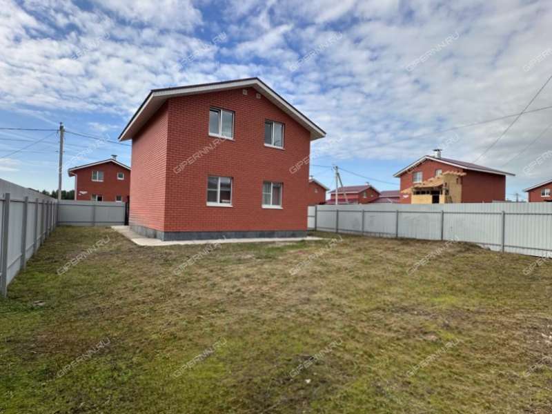 дом на  деревня Крутая