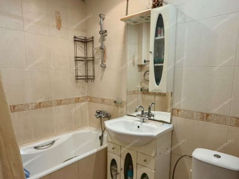 трёхкомнатная квартира на улице Мельникова дом 30