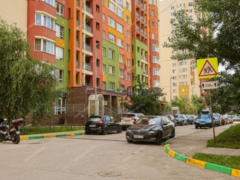 3-komnatnaya-ul-pervocvetnaya-d-6-k1 фото