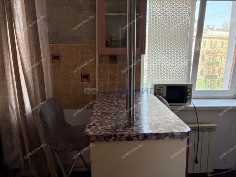 1-komnatnaya-ul-surikova-d-1 фото