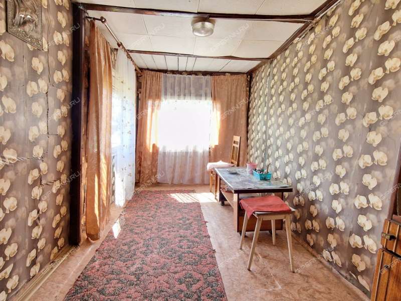 дом на 14 село Большое Мокрое