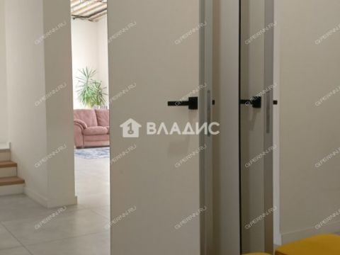 dom-derevnya-beshencevo-ul-bolshaya-okruzhnaya-d-150 фото