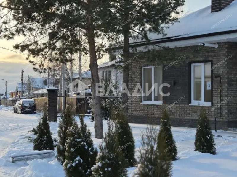 дом на  деревня Ройка