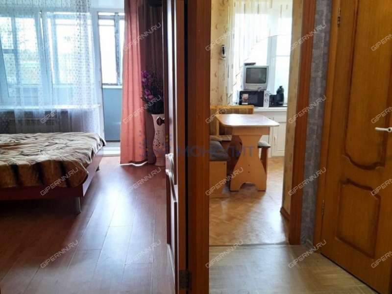 двухкомнатная квартира на Зеленодольской улице дом 56