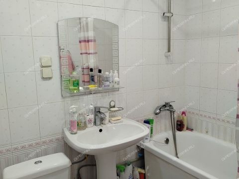 3-komnatnaya-ul-gvardeycev-d-16 фото