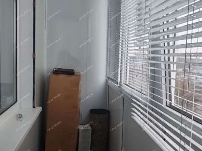 трёхкомнатная квартира на улице Красных Партизан дом 18