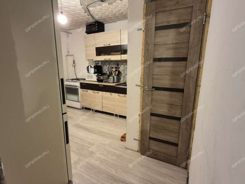 трёхкомнатная квартира на Садовой улице дом 7А село Работки