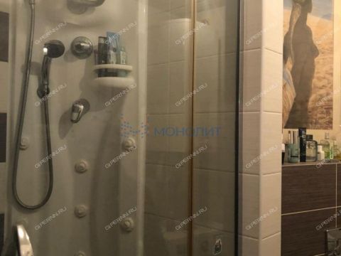 3-komnatnaya-ul-varvarskaya-d-40b фото