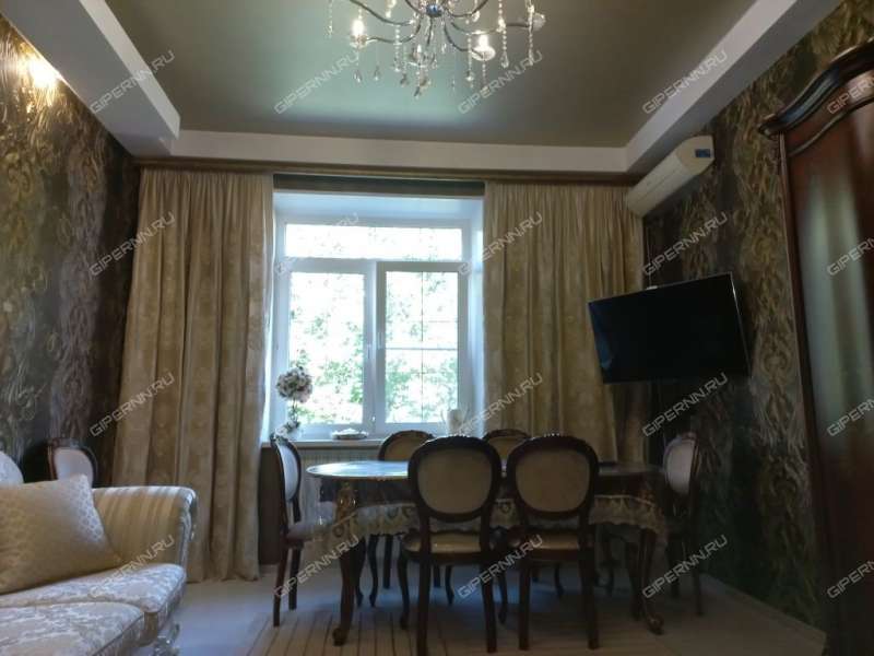 трёхкомнатная квартира на проспекте Октября дом 12