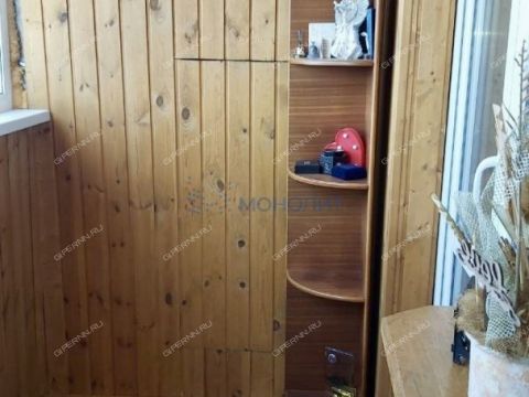 3-komnatnaya-ul-verhnepecherskaya-d-8 фото