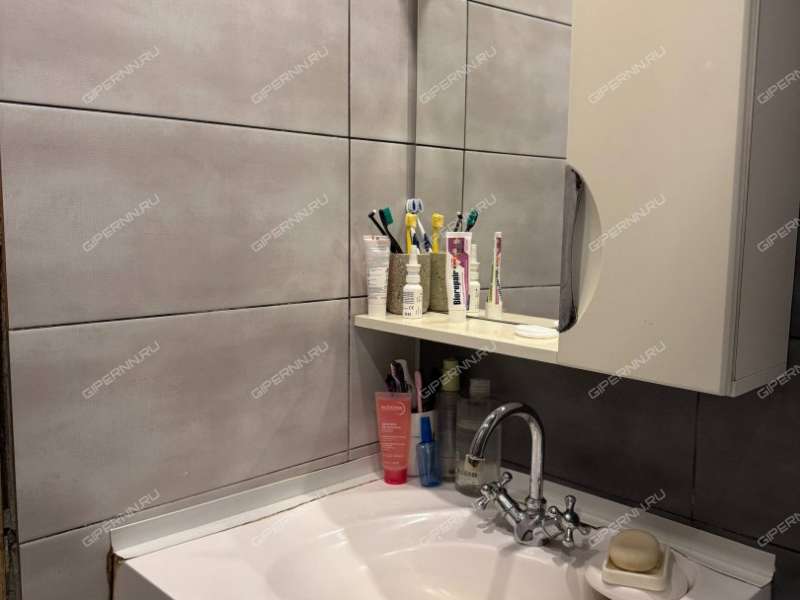 четырёхкомнатная квартира на улице Архимеда дом 14а