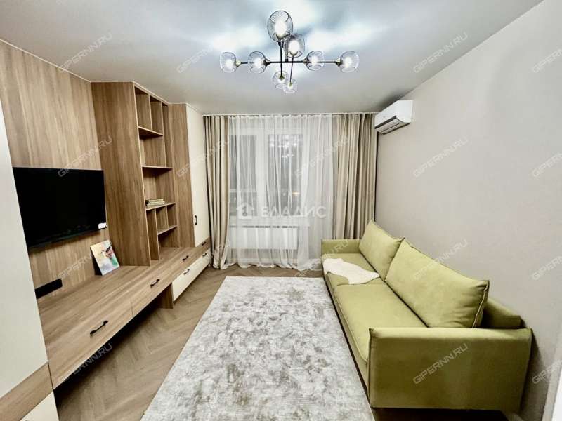 трёхкомнатная квартира на Лысогорской улице дом 89 к3