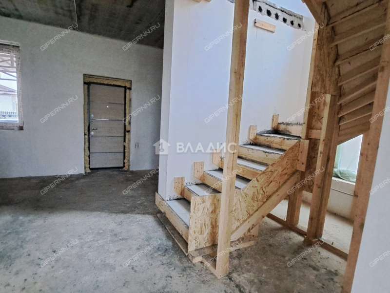 дом на улице Фиалковая деревня Елевая