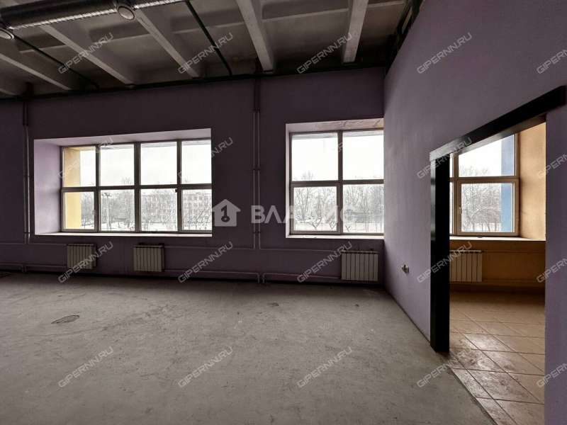 здание под офис, торговую площадь на Московском шоссе