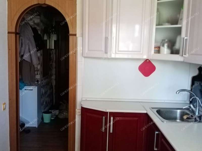 двухкомнатная квартира на улице Юлиуса Фучика дом 37