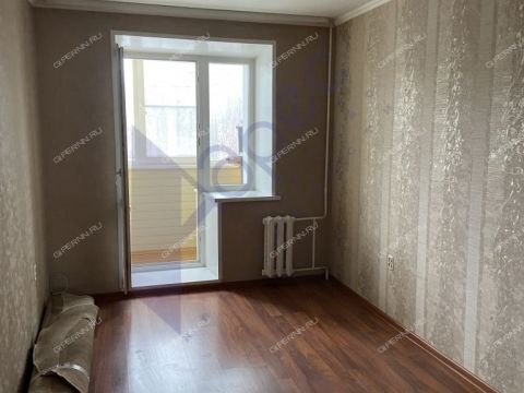 3-komnatnaya-ul-strokina-d-14 фото