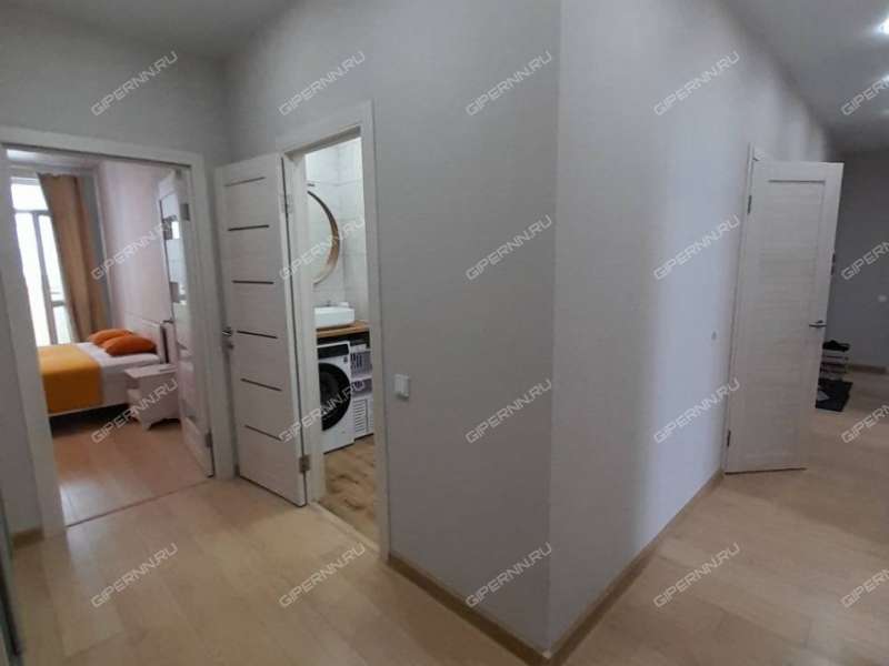 трёхкомнатная квартира на улице Маршала Баграмяна дом 4