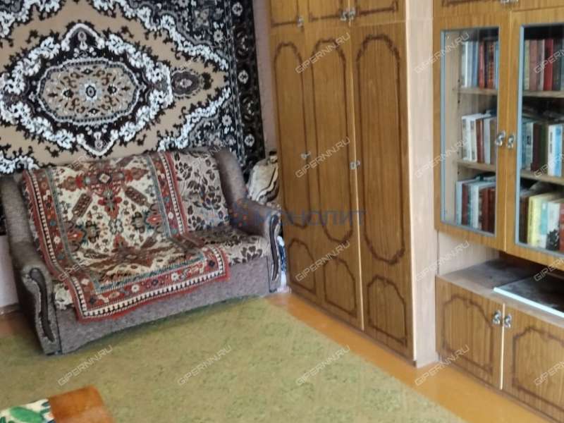 трёхкомнатная квартира на улице имени Генерала Ивлиева дом 34