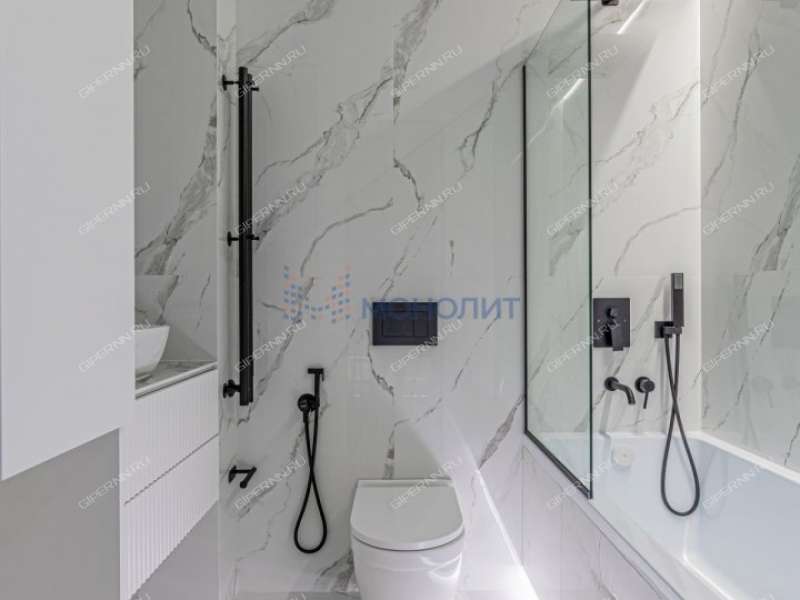 четырёхкомнатная квартира на Сенной площади дом 1