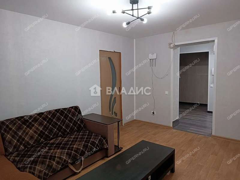 трёхкомнатная квартира на Вольской улице дом 10