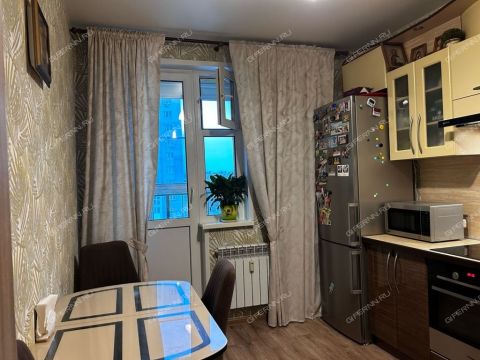 2-komnatnaya-b-r-yuzhnyy-d-17 фото