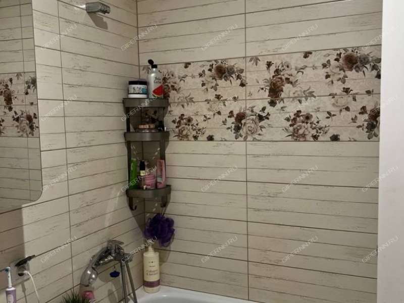 двухкомнатная квартира на улице Июльских Дней дом 1/2