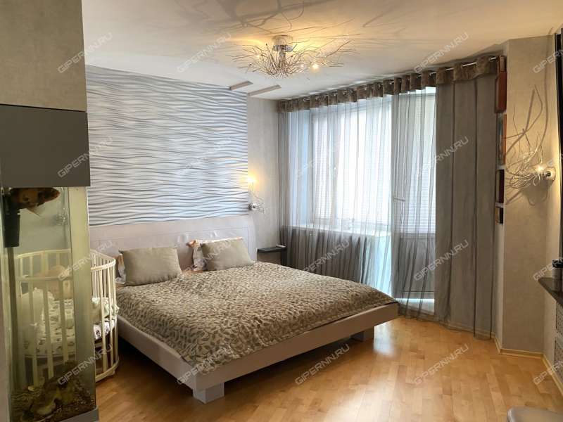 трёхкомнатная квартира на Варварской улице дом 40б