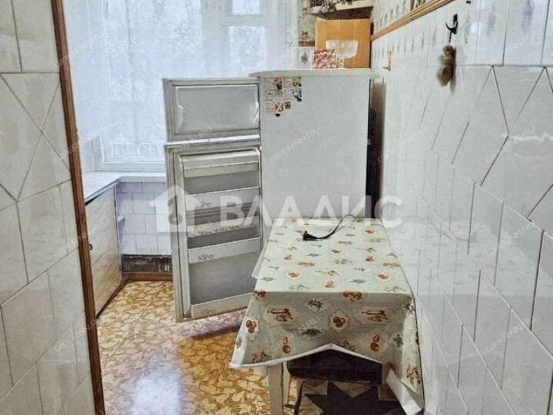 двухкомнатная квартира на проспекте Бусыгина дом 30