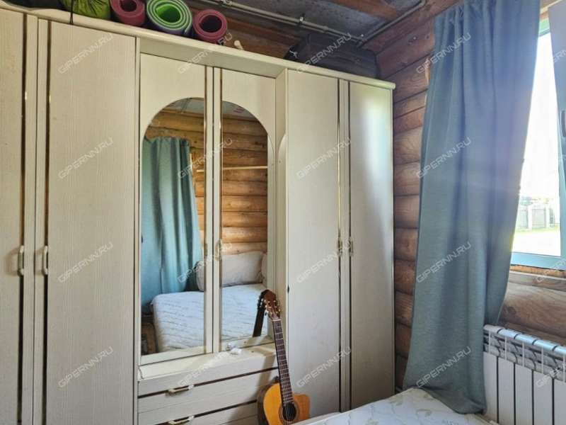 дом на деревня Ройка