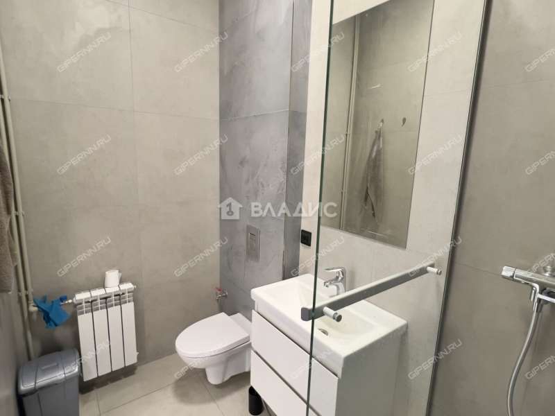 здание под офис на улице Маршала Казакова