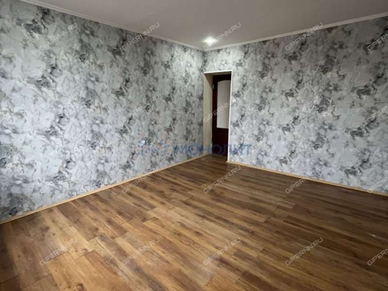 двухкомнатная квартира на улице Челюскинцев дом 15 город Балахна